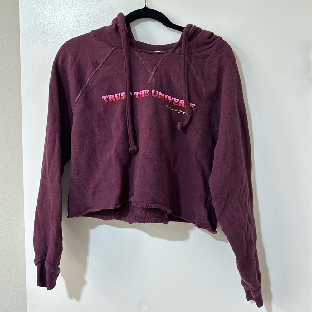 Spiritual Gangster Trust the Universe burgundy cropped hoodie size XS